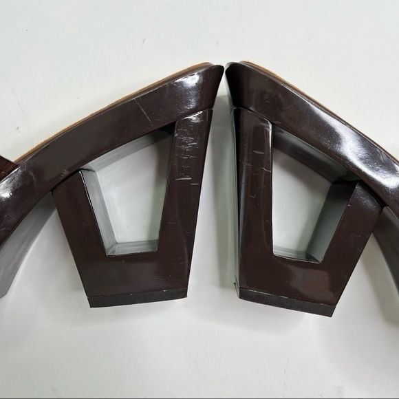 KORS Michael Kors Brown Leather 70s Retro Geometric Cut-out Platform Sandals - Picture 9 of 16